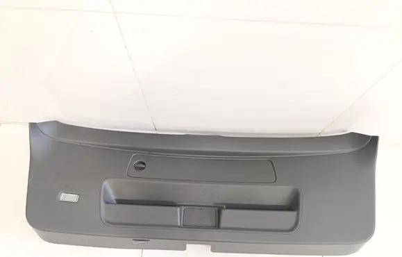 Audi e-tron Tailgate trim 4KE867973B 4KE867973C