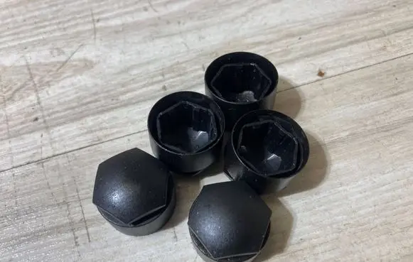 Audi Q3 F3 Wheel nut cap/cover 4M0601173E