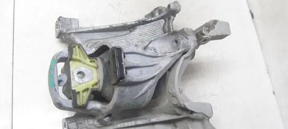 Audi A4 S4 B9 Engine mount bracket 8W0199371