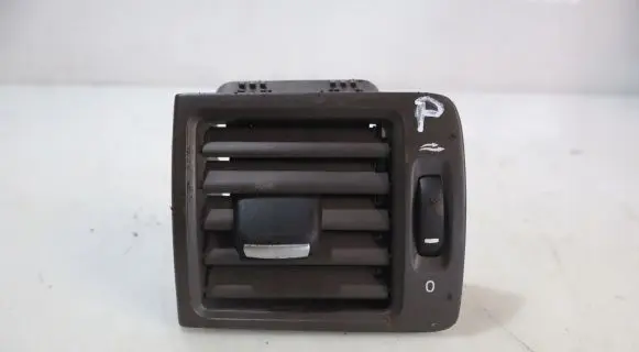 Volvo S40 Dashboard side air vent grill/cover trim