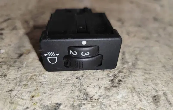 Toyota Aygo AB10 Headlight level height control switch