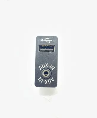BMW 7 F01 F02 F03 F04 USB socket connector 9237653