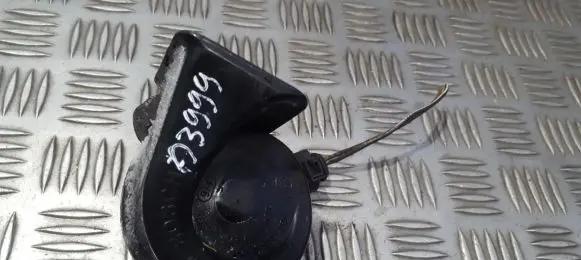 Volkswagen Jetta V Horn signal E9703881157