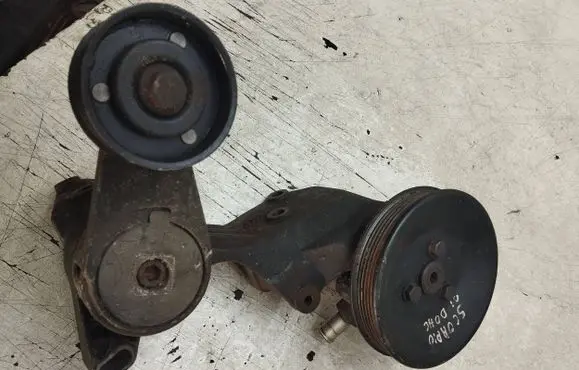 Ford Scorpio Power steering pump 6S7T10K016