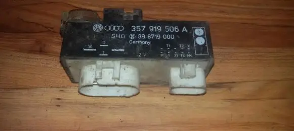 Coolant fan relay