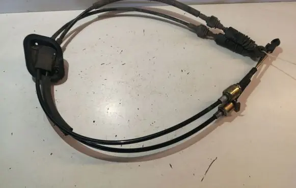 Volvo C70 Gear shift cable linkage