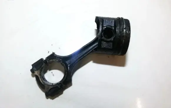 Audi A4 S4 B5 8D Piston with connecting rod