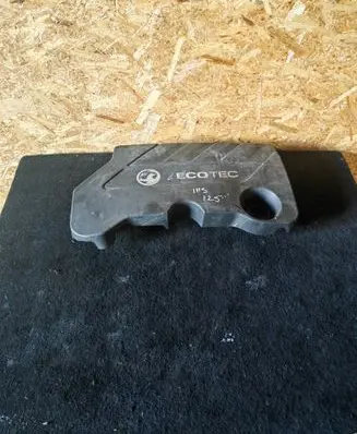 Opel Insignia A Engine cover (trim)