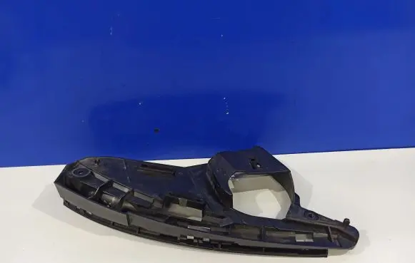 Volvo XC60 Front bumper mounting bracket 30763433