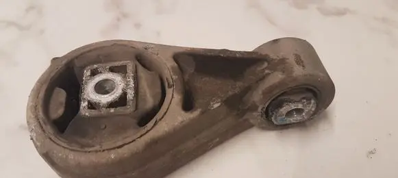 Ford Focus Gearbox mount 98AB6P082A