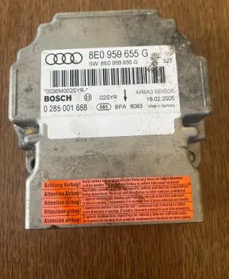 Audi A4 S4 B7 8E 8H Airbag control unit/module 8E0959655G 0285001668