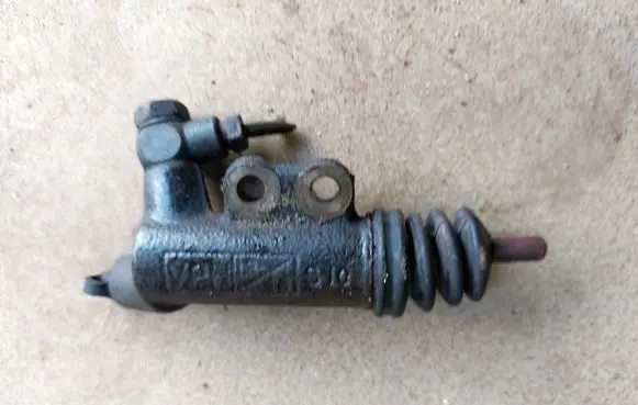 Hyundai i20 (PB PBT) Clutch slave cylinder HYUNDAI-i20