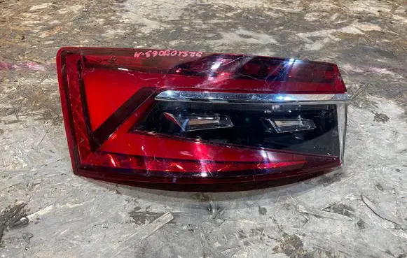 Skoda Superb B8 (3V) Rear/tail lights 3V5945207C S2510J063-M