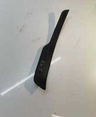 BMW 3 E90 E91 Side skirt rear trim 7060286