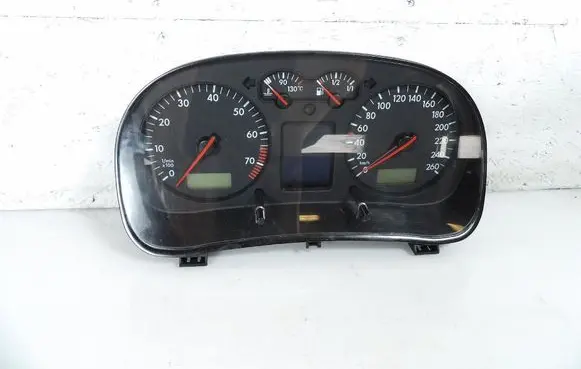 Volkswagen Golf IV Speedometer (instrument cluster) 1J0920826AX