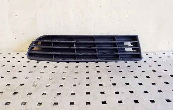 Front bumper lower grill