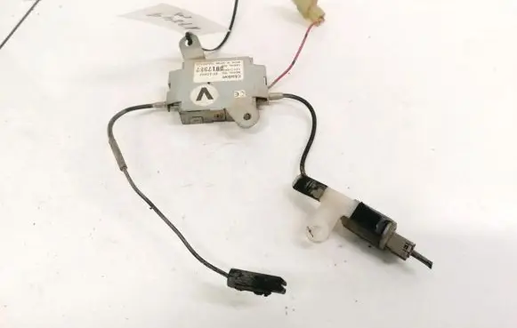 Subaru Legacy Antenna control unit 286880705 286-8807-05