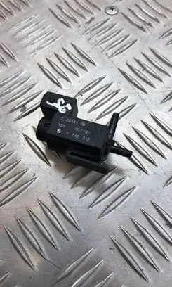 BMW 7 E65 E66 Turbo solenoid valve 72234100