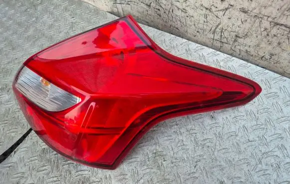 Ford Focus Rear/tail lights BM5113404A BM5113404B BM5113404AG