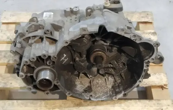 Volvo S60 Manual 5 speed gearbox P9482266