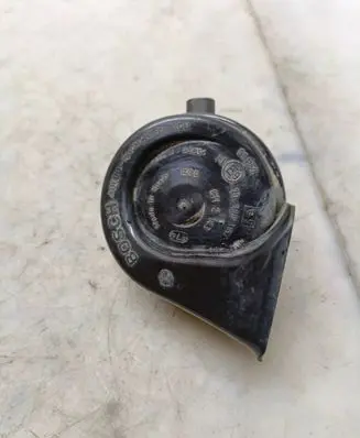 BMW 3 E46 Horn signal 703881157