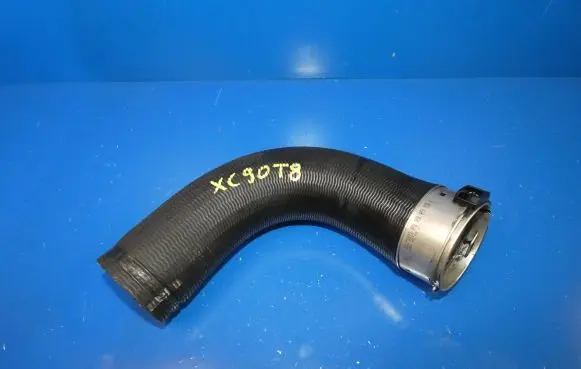 Volvo XC90 Intercooler hose/pipe 36585136 0320424