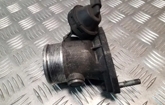 Audi A4 S4 B6 8E 8H Throttle valve 8E0145950C