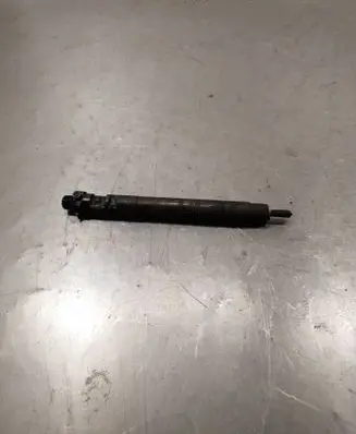 Peugeot 508 Fuel injector embr00101D