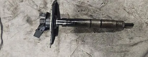 Fuel injector