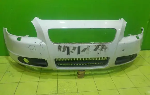 Volvo C70 Front bumper PRZOD SP150