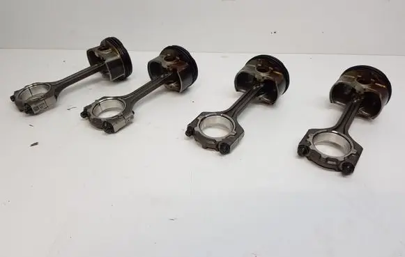 KIA Picanto Piston with connecting rod