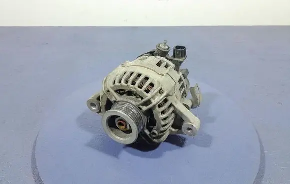Toyota Yaris Generator/alternator 270600J061