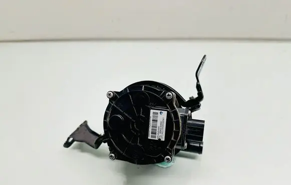 KIA Optima Electric auxiliary coolant/water pump 369003D650 17D240337A1