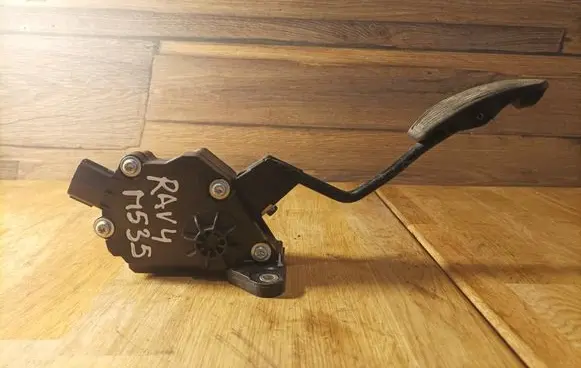 Toyota RAV 4 (XA20) Accelerator throttle pedal 11J29D00277 1988007280 7811042030