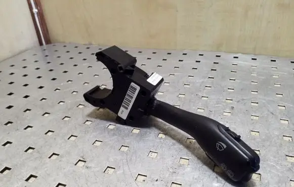 Volkswagen Golf IV Wiper control stalk 4B0953503H