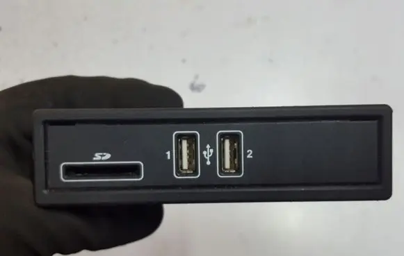 Mercedes-Benz C W205 USB socket connector A2058200526