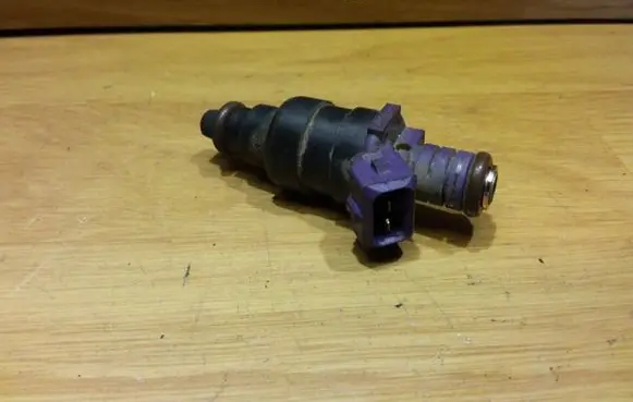 Volvo S40, V40 Fuel injector 9125118