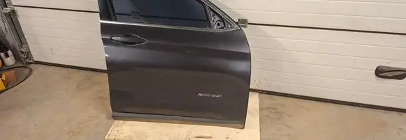 BMW X1 F48 F49 Front door 