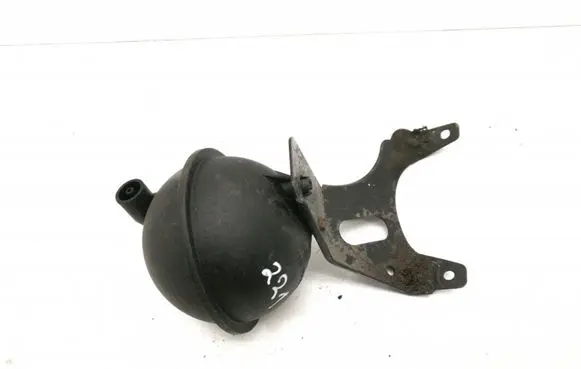 Volkswagen Touareg I Vacuum air tank 054129808 7L6103811A