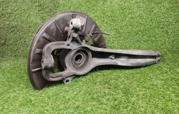 Audi Q7 4L Front wheel hub spindle knuckle 7L0407257A