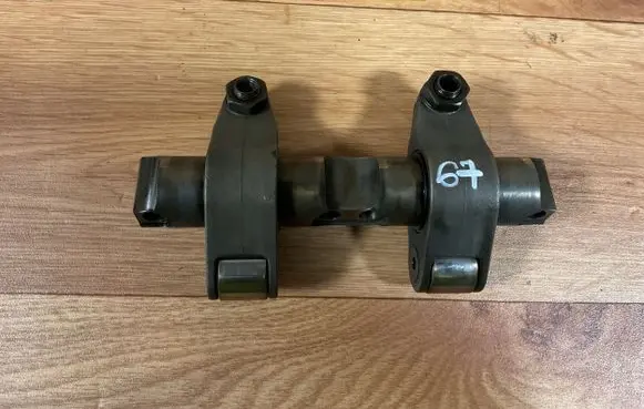 Volkswagen PASSAT B6 Camshaft 038443H