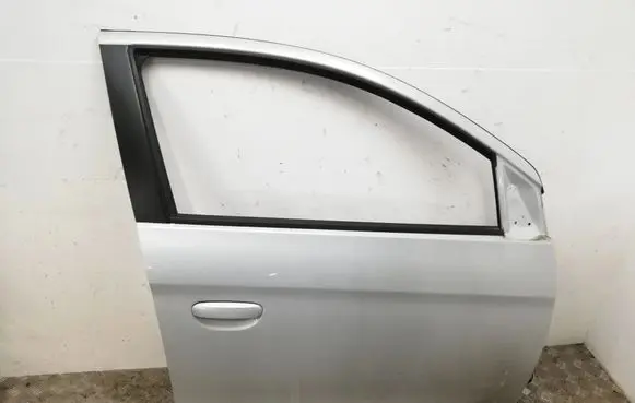 Mitsubishi Space Star Front door 