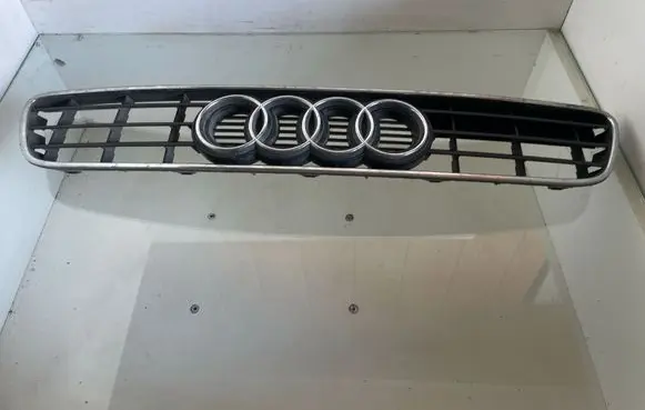 Audi A3 S3 8L Front grill 8L0807683