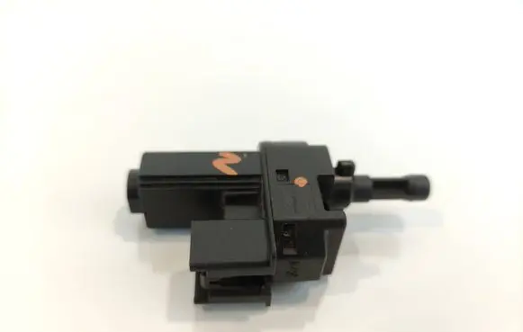 Ford Focus C-MAX Clutch pedal sensor 4M5T7C534AACAREWAY