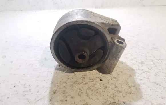 Volvo S40, V40 Engine mount bracket 30814380