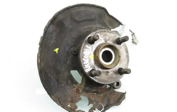 Toyota Yaris Front wheel hub spindle knuckle 