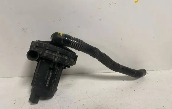 Audi A6 S6 C5 4B Secondary air pump 078906601D 72185112