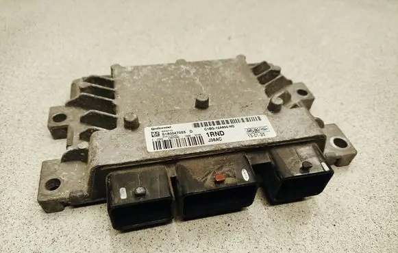 Ford Fiesta Engine control unit/module EMS2102 S180047053D C1BG12A650ND