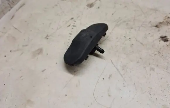 Volkswagen Golf V Windshield washer spray nozzle 1T0955986