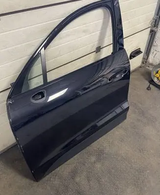 Porsche Macan (95B) Front door